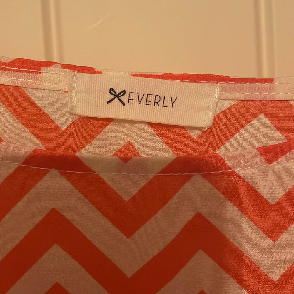 Everly Top - Picture 2 of 4